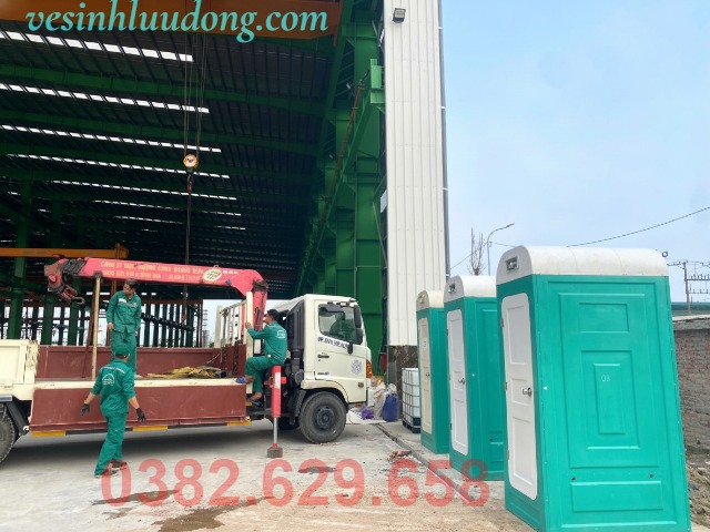 cho-thue-nha-ve-sinh-di-dong-khu-cong-nghiep-cai-lan (4)